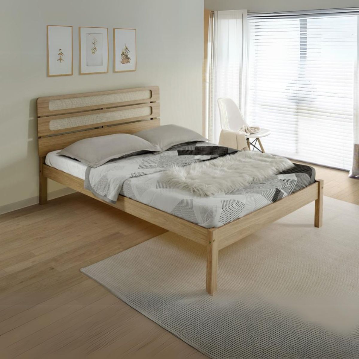 Santana 4FT6 Bed - Light Oak/Rattan Effect