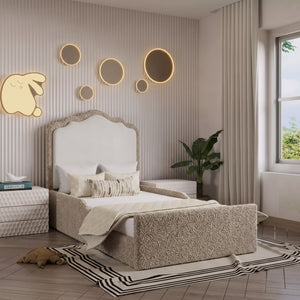 Teddy Linen