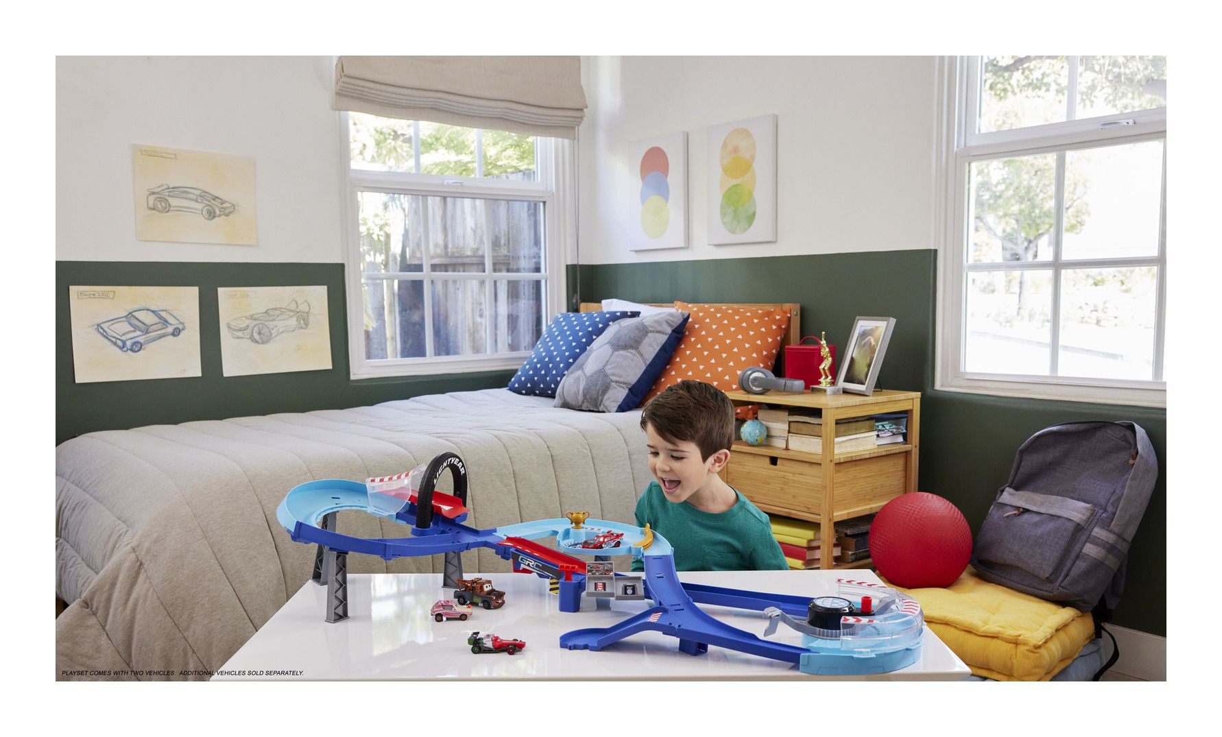 Disney Cars Global Racing Cup Playset