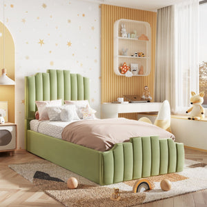 Plush Velvet Celery