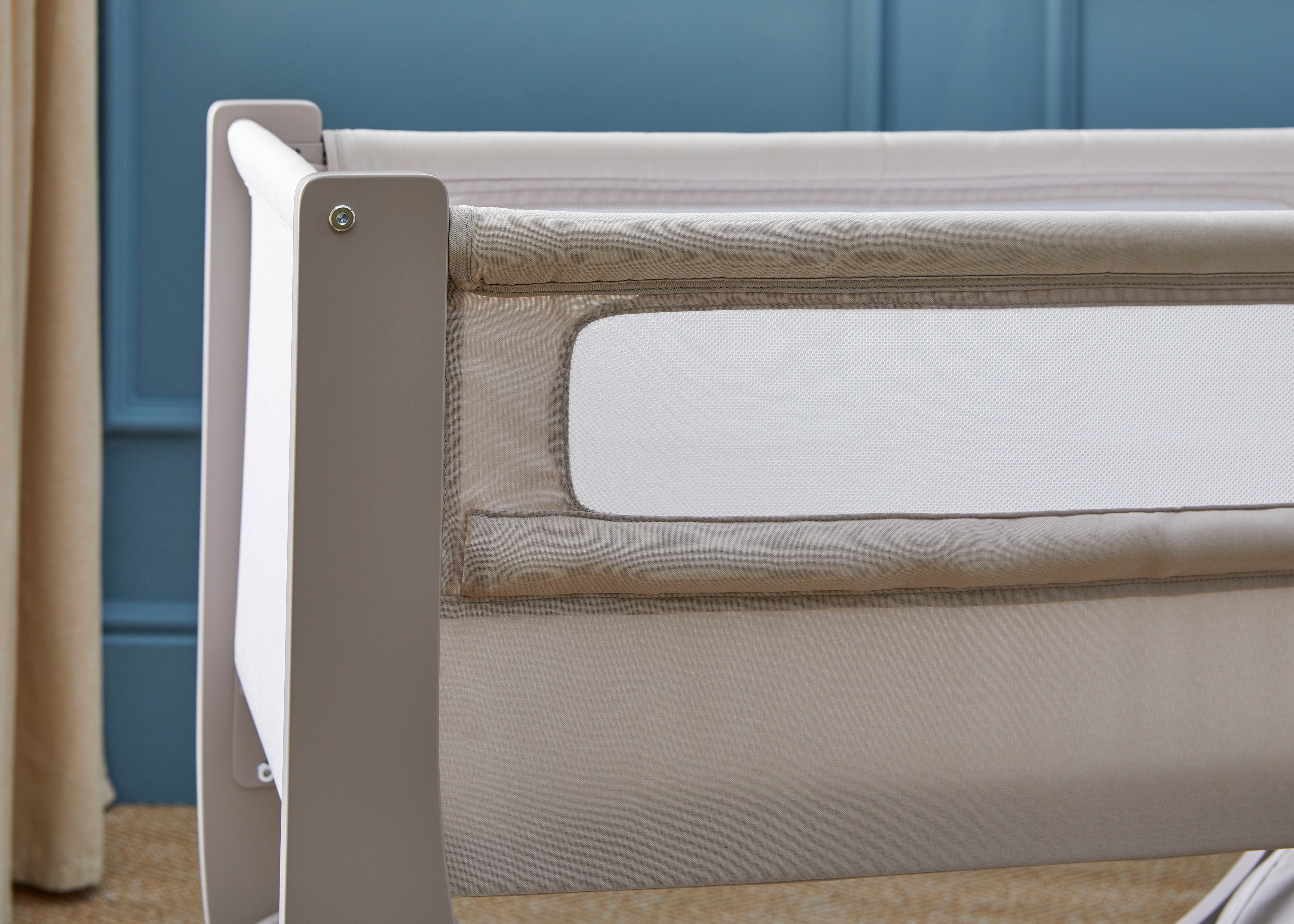 Shnuggle Air Lite Bedside Crib with Mattress- Taupe