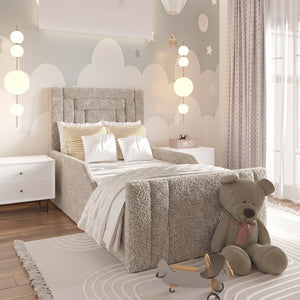 Teddy Linen